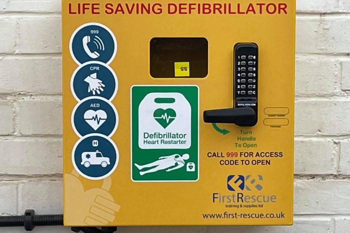 External defib generously donated to Ross Sports Centre by Edenstone