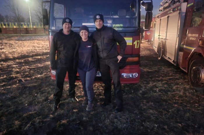 HWFRS team drive fire engine to Poland to support Ukraine firefighters